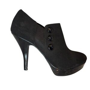 Unlisted by Kenneth COLE size 7.5 black, Fileaway stiletto booties